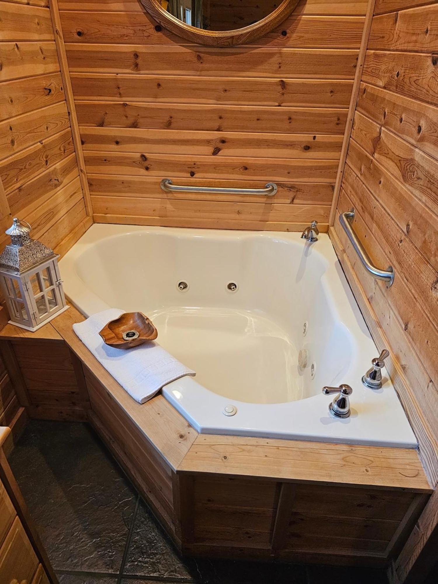 5 Min To Beaver Lake-King Bed-Fire Pit-Jetted Tub #4 Eureka Springs Esterno foto